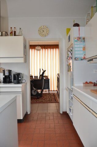 Küche Bild 2 Richtung Esszimmer