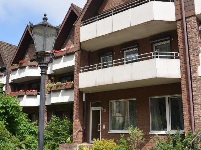 Haus mit 4 Loggien und Garten