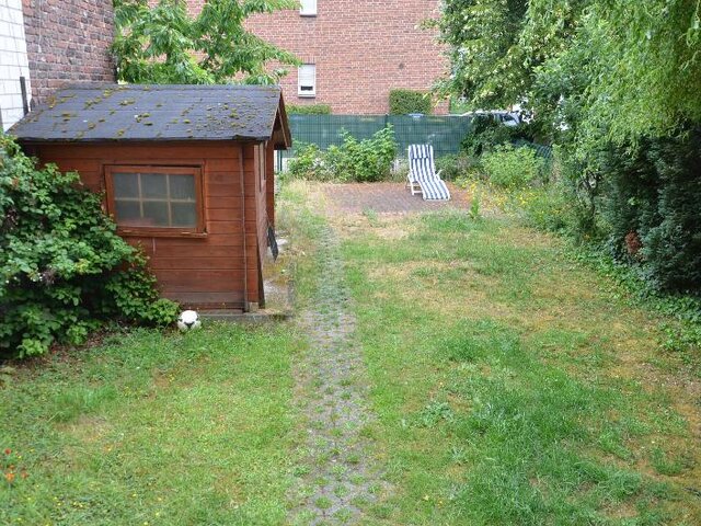 Vom Haus Richtung Garagenhof