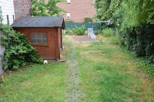 Vom Haus Richtung Garagenhof