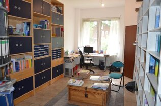 Erdgeschoss Büro zur Straße