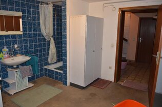 Waschkeller mit Dusche