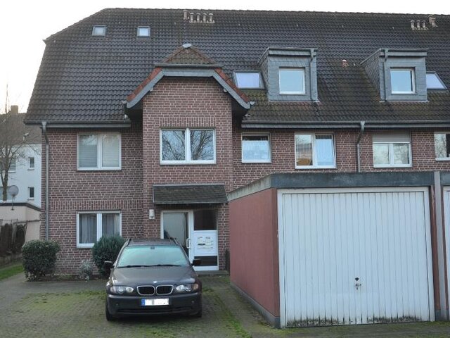 Hauseingang, Garage+Stellplatz