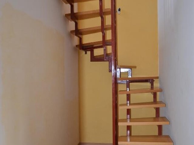 Innentreppe in Buche