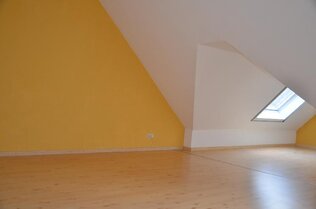 Dachstudio, rechts Nutzfläche