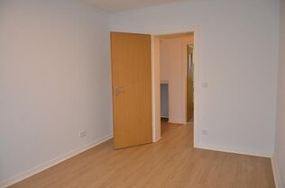 Kleines Zimmer zum Flur