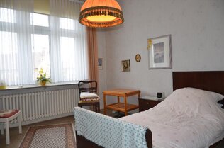 Schlafzimmer EG ab Flur
