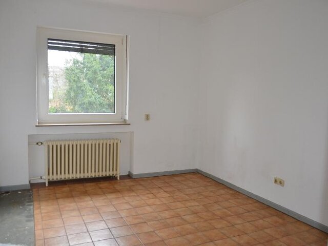 Zimmer zum Garten rechts