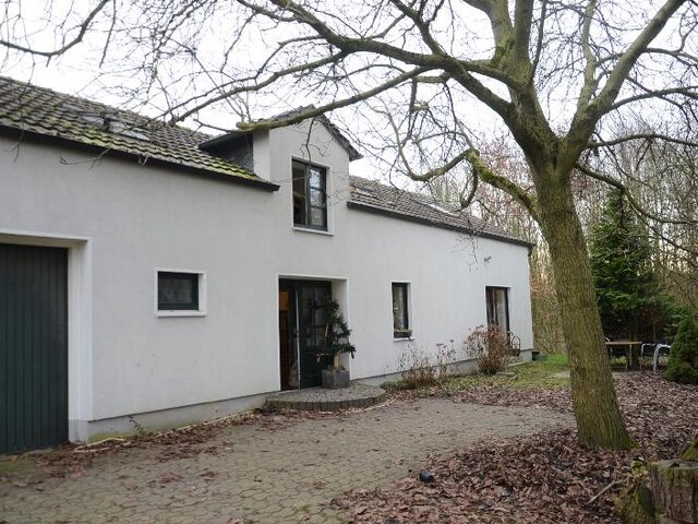 Büro- und Schulungsgebäude