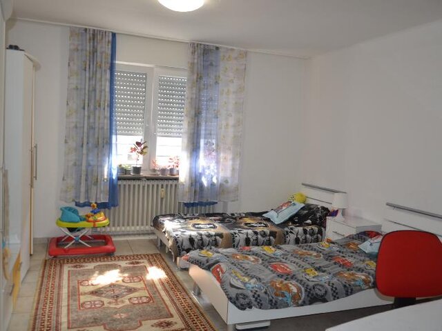 1. OG Schlafzimmer 2