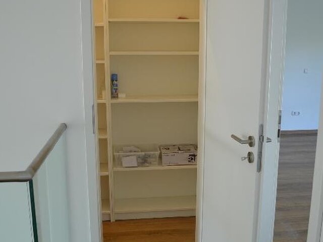Ankelide vom Flur aus 1. OG
