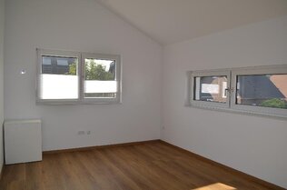4. Zimmer zur Straße