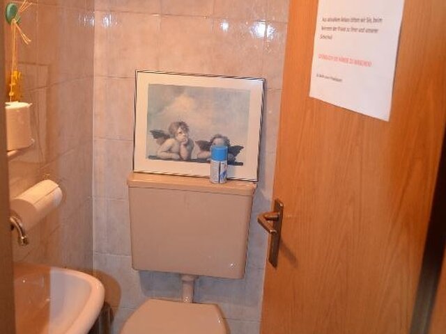 Gäste-WC ab Flur