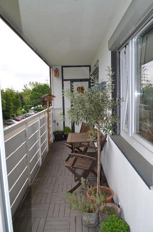 1. Loggia mit Stauraum
