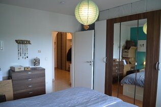 Schlafzimmer 1 zum Flur