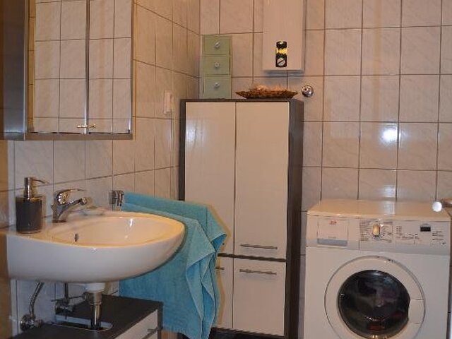 Bad mit Waschmaschine