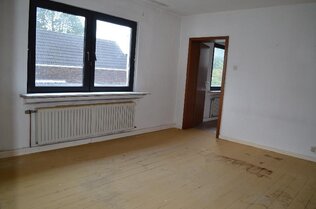 Wohnung 3 Wohnzimmer geräumt