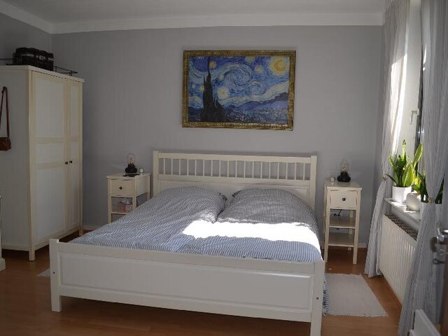 Schlafzimmer Wohnung 2