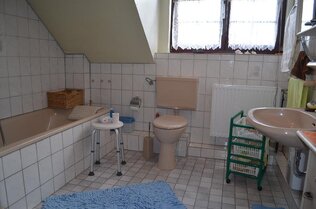 Badezimmer im 1. OG