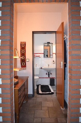 Garderobe und Gäste-WC