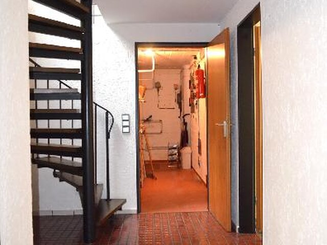 Treppenhaus und Souterrainflur
