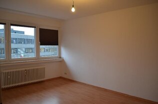 Schlafzimmer 1 ab Diele vorne