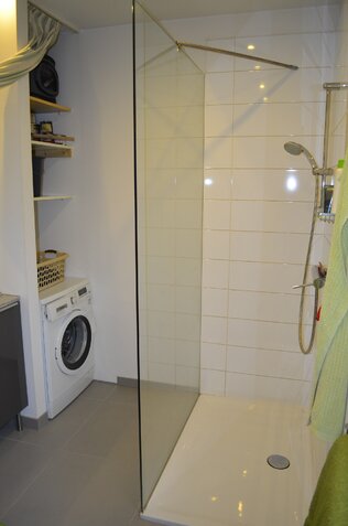 Bad 1 mit Waschmaschine