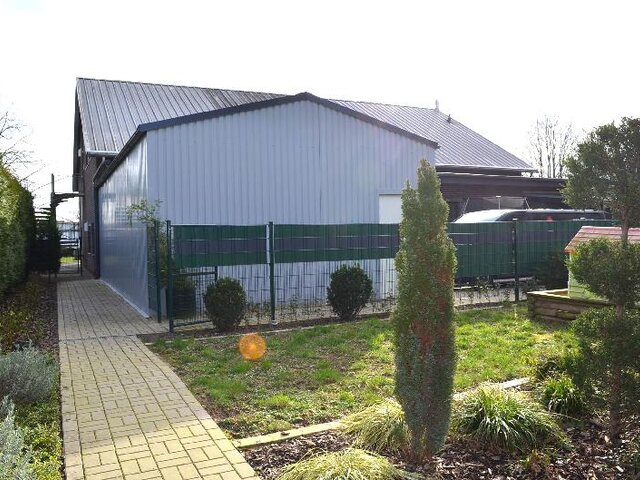 Neue Halle mit 64 m² Nutzfläche