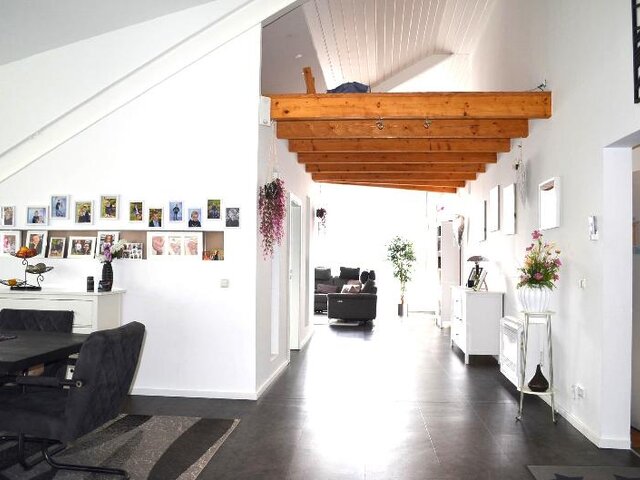 Private Wohnung im 1. OG