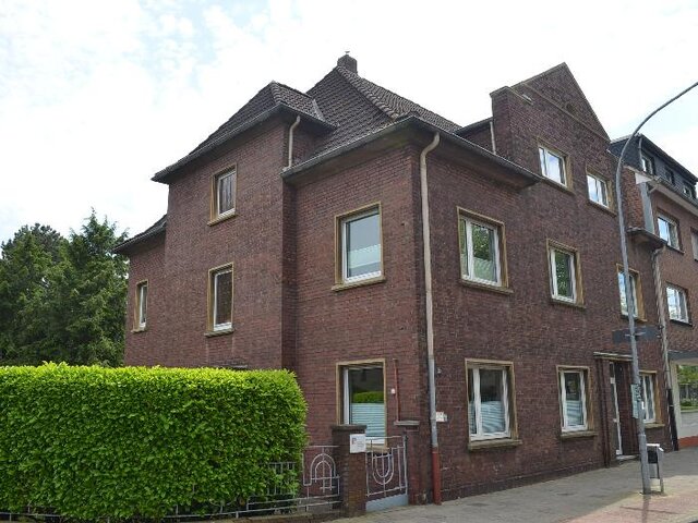 3-Parteienhaus in Neukirchen