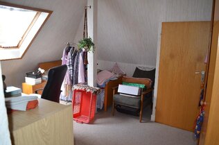 Kammer 1 zur Straße 2. OG