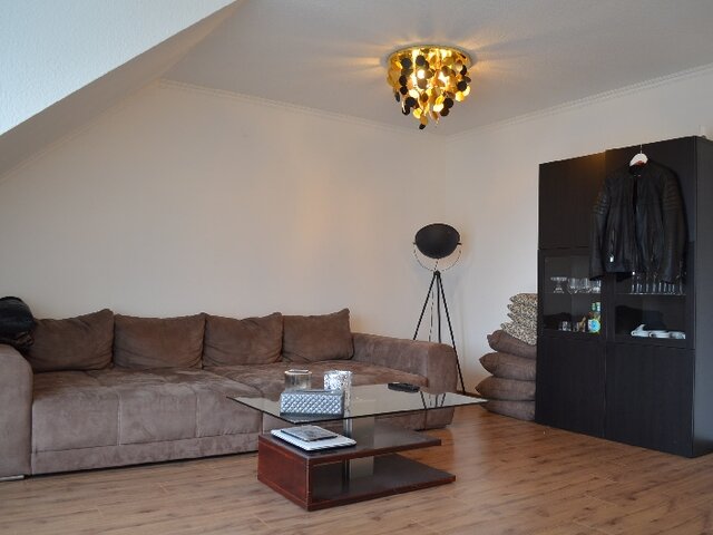 Wohnzimmer Bild 1