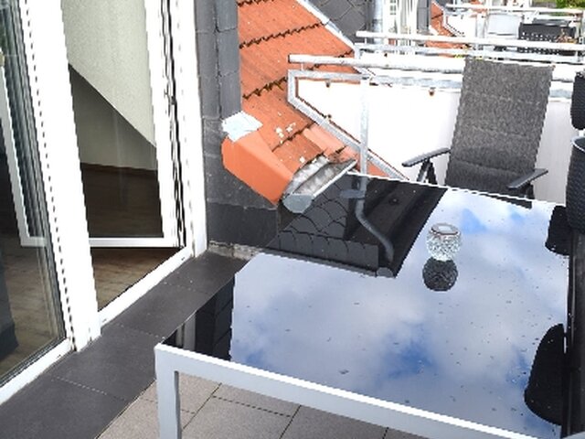 6 m² Süd-Terrasse Bild 1