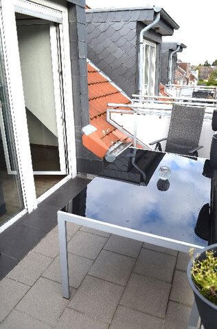 6 m² Süd-Terrasse Bild 1