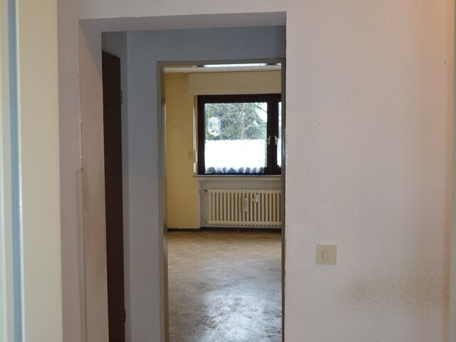 Blick Zwischenflur zur Küche